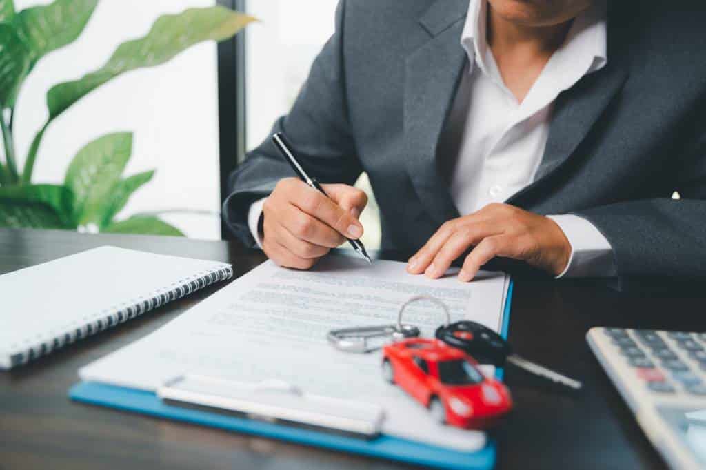 découvrez comment réaliser des économies sur votre assurance auto avec nos conseils et astuces pratiques. comparez les offres, choisissez les options adaptées à vos besoins et réduisez votre prime d'assurance tout en restant bien protégé.