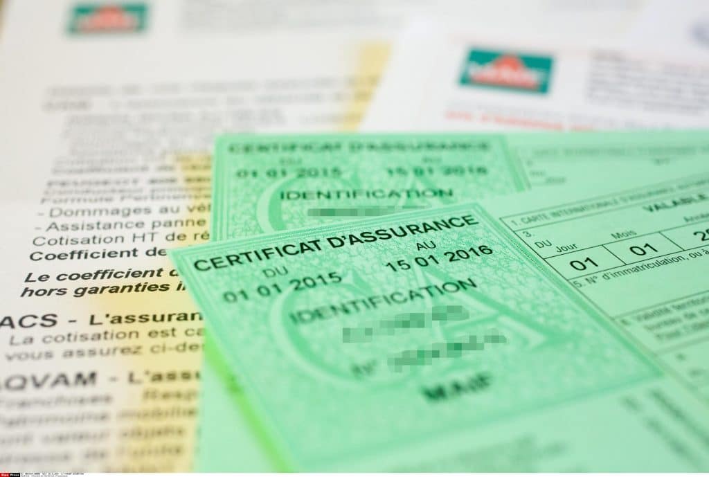 découvrez l'impact de l'assurance auto sans carte verte et ce que cela signifie pour votre couverture et vos obligations légales. informez-vous sur les risques, les alternatives et comment naviguer dans le monde des assurances automobiles.
