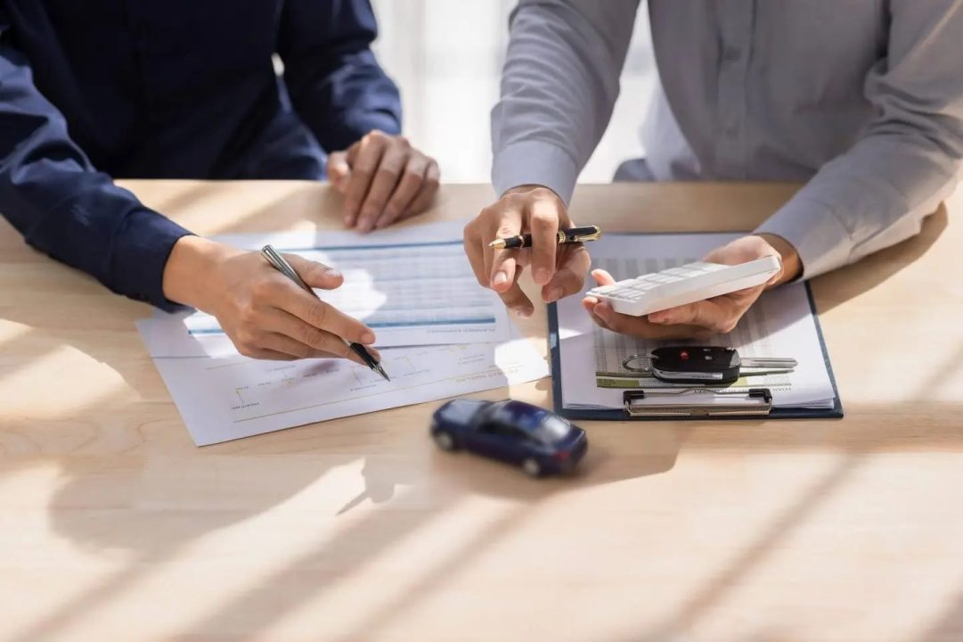découvrez comment les dividendes restent solides malgré la diminution des revenus dans le secteur de l'assurance automobile. analyse des facteurs influençant cette résilience et des perspectives d'avenir.