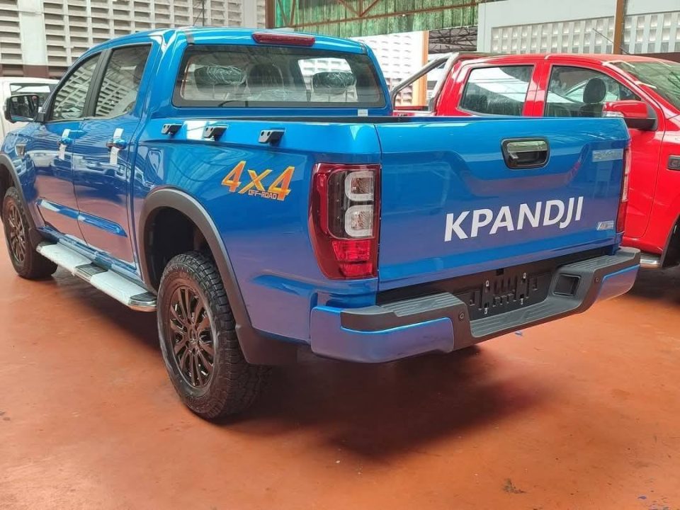 découvrez notre large gamme de produits automobiles en côte d'ivoire, incluant pièces détachées, accessoires et services de qualité pour répondre à tous vos besoins de véhicules. profitez de conseils d'experts et de choix variés pour améliorer votre expérience automobile.