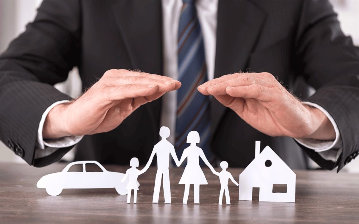 découvrez l'assurance automobile connectée améliorée : suivez et optimisez votre conduite grâce à la technologie, bénéficiez de tarifs personnalisés et accédez à des services innovants pour une protection sur-mesure.