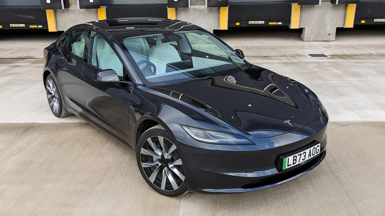 découvrez comment les assurances californiennes s'adaptent à l'essor de tesla, les particularités des contrats pour véhicules électriques et les conseils pour bien assurer votre tesla en californie.