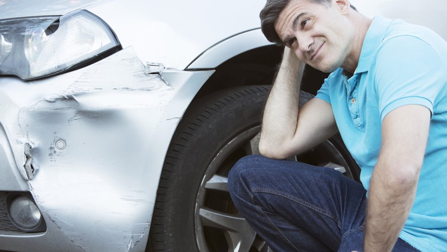 découvrez les raisons de la hausse des tarifs des assurances auto et habitation et comment protéger votre budget face à ces augmentations.