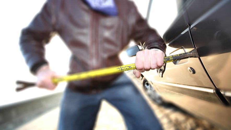 découvrez l'augmentation inquiétante des vols de véhicules et d'équipements agricoles, et les mesures à prendre pour protéger vos biens.