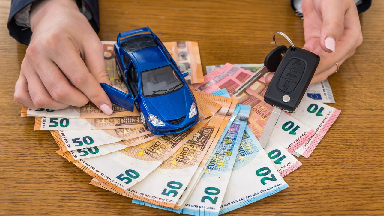 en 2024, le coût mensuel moyen pour posséder une voiture augmente de 18€, impactant le budget des automobilistes. découvrez les raisons et les conseils pour gérer cette hausse.